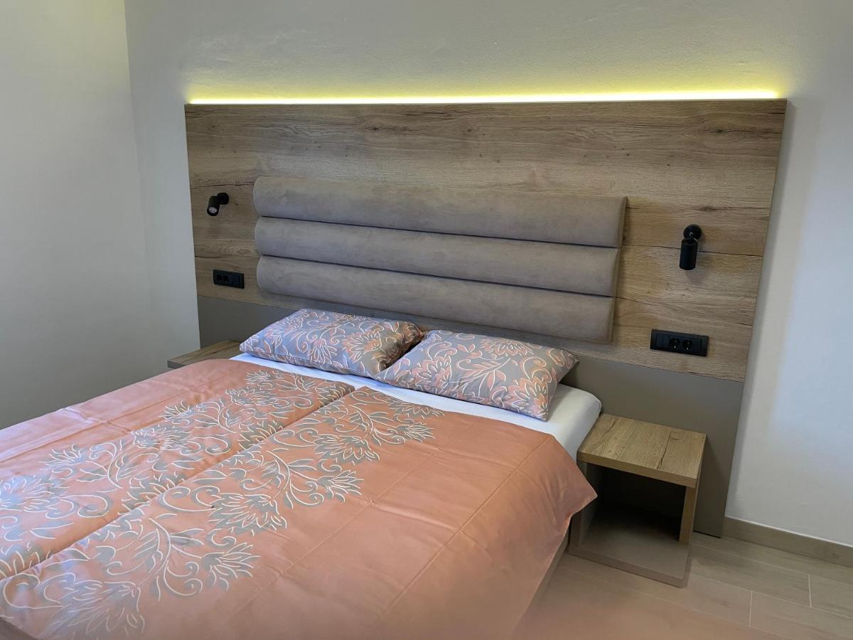 Villa Sanela Pobegi Buitenkant foto