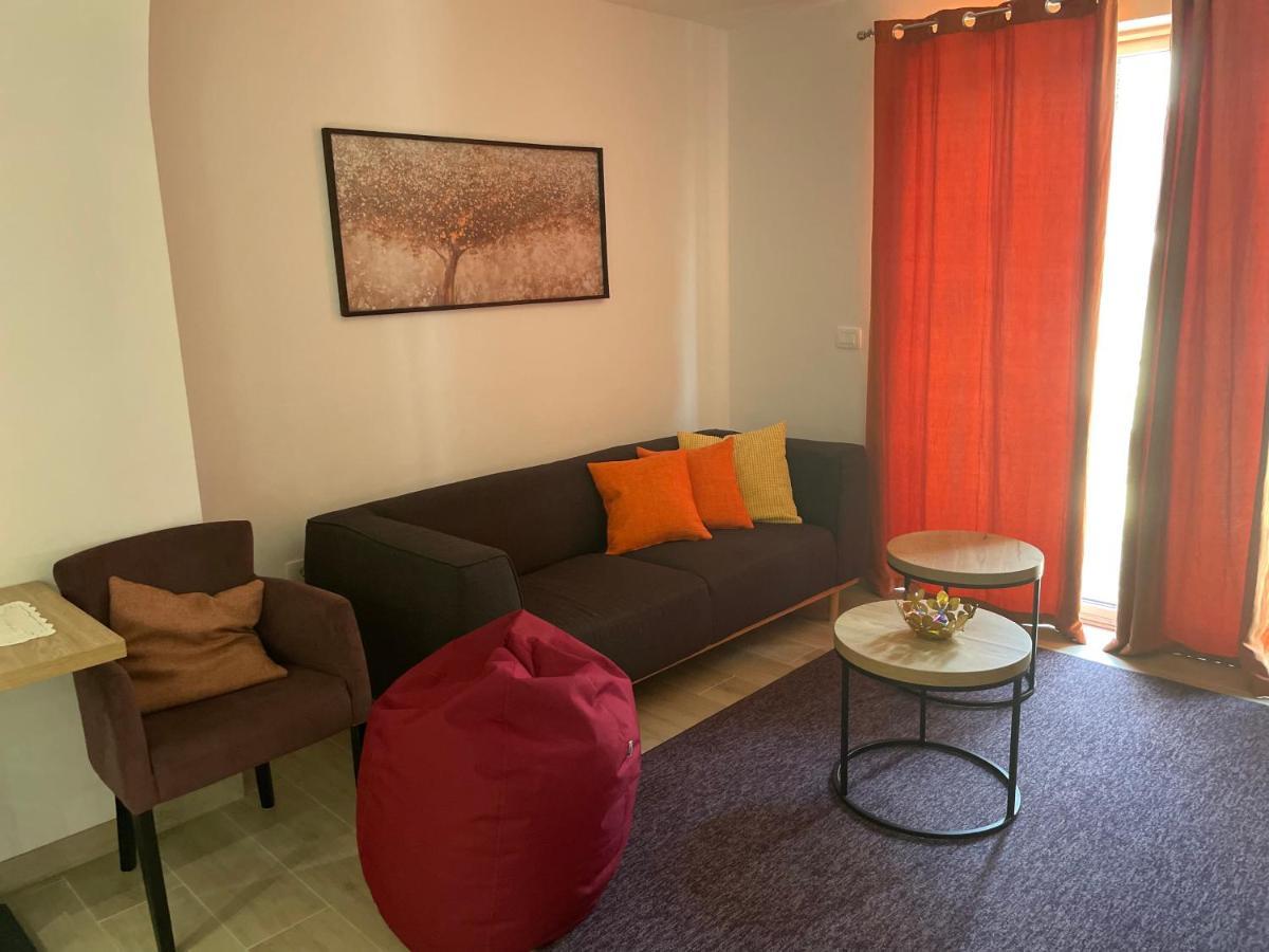 Villa Sanela Pobegi Buitenkant foto